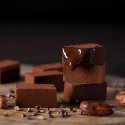 岩川芳信が撮影したウェディングや家族、ビジネスの写真