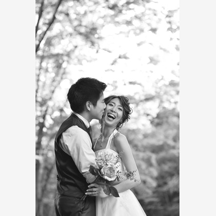 1978 ( Mille Neuf Cents Soixante-dix-huit) が撮影したウェディングや家族、ビジネスの写真