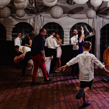 Subtle Studio       が撮影したウェディングや家族、ビジネスの写真