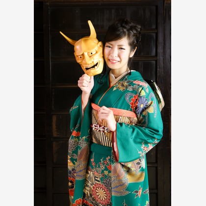 スマイルハンターが出張撮影した家族写真(キッズ,ベビーフォト)などが写った「成人式フォト」の家族写真