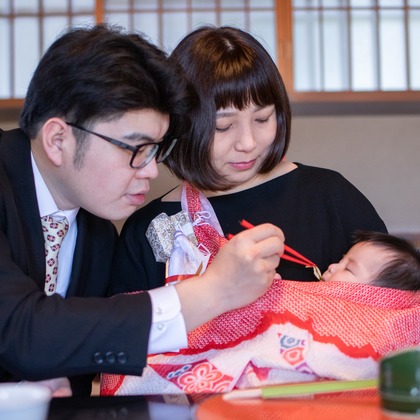 saruco(岩崎寿）が出張撮影した「お宮参り撮影」の家族写真