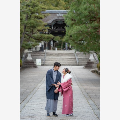 takumatravelが出張撮影した着物, 衣装/コスチューム, 赤が写った旅行先の記念撮影の写真