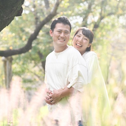 池上純一が出張撮影した公園, フラッシュ撮影, シャツなどが写った「カップル撮影」の家族写真