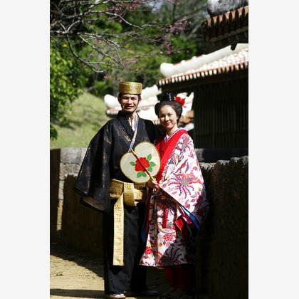 琉球幻想写真ウェディングフォト沖縄が撮影したウェディングや家族、ビジネスの写真