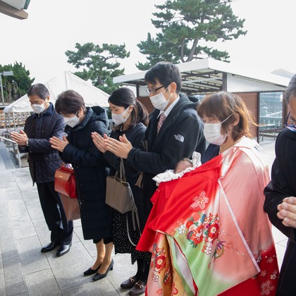 岩坪眞一郎が出張撮影した「下関お宮参り」の家族写真