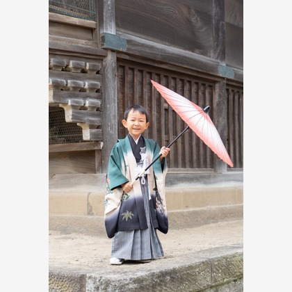 結×繋photoが出張撮影した衣類, 着物, 女の子が写ったエンゲージメントフォトの写真