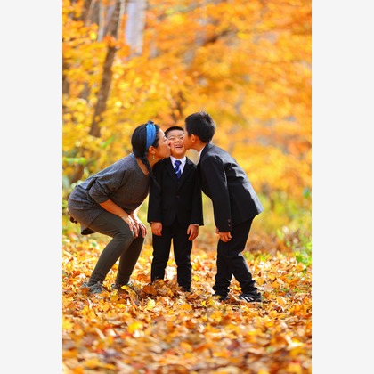 稲蔭一道が出張撮影したビューエグの庭, フラッシュ撮影, 自然の風景などが写った「家族写真、ロケーションフォト」の家族写真