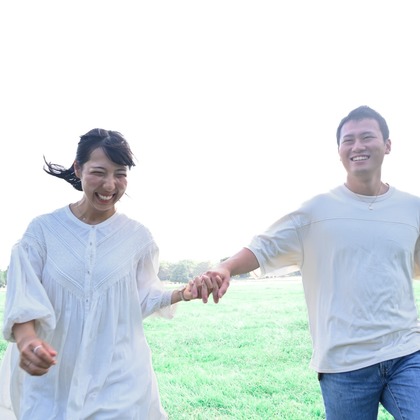 池上純一が出張撮影した公園, フラッシュ撮影, シャツなどが写った「カップル撮影」の家族写真