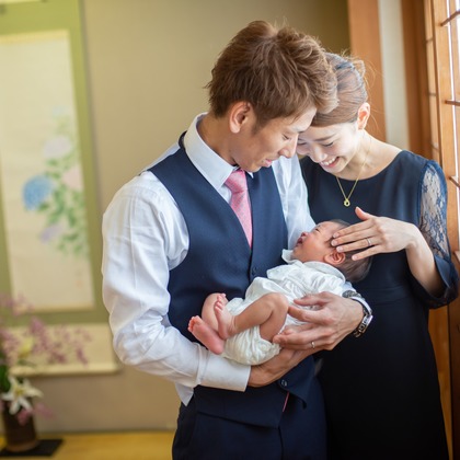 竹部 祐樹が出張撮影した誕生, 慰め, パーティーなどが写った「お宮参り＠唐津神社」の家族写真