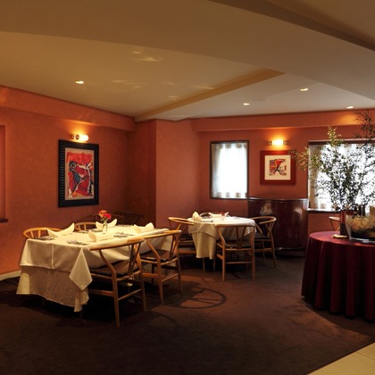 森安　照が撮影したウェディングや家族、ビジネスの写真