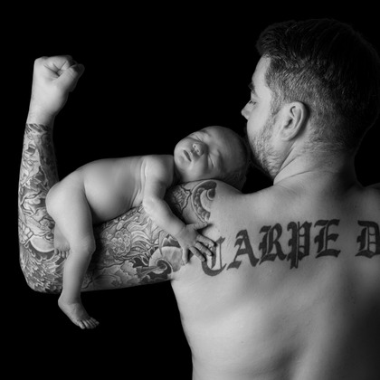 AXiS Photo Service 伊神 菜穂子が出張撮影したグレー, 虹彩, 赤ちゃん・幼児服が写ったニューボーンフォトの写真