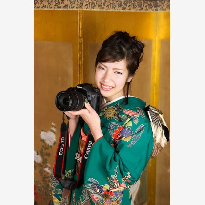 スマイルハンターが出張撮影した家族写真(キッズ,ベビーフォト)などが写った「成人式フォト」の家族写真