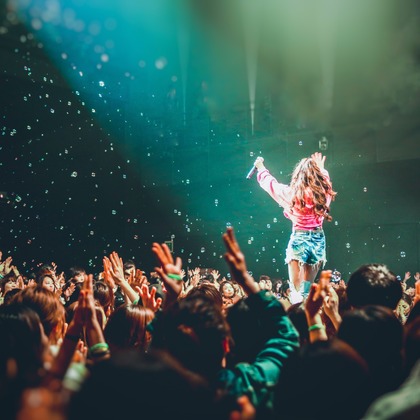 佐多　杏介が出張撮影した自然の中の人々, 哺乳類, 脊椎動物が写ったエンゲージメントフォトの写真