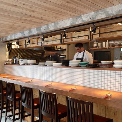 森安　照が撮影したウェディングや家族、ビジネスの写真