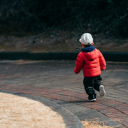 株式会社GESPが出張撮影したフラッシュ撮影, ジェスチャー, ショルダーが写った旅行先の記念撮影の写真