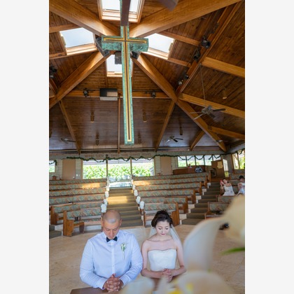 Jayson Tanega Photographyが撮影したウェディングや家族、ビジネスの写真