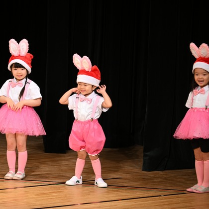 この写真は、出張撮影(家族写真(キッズ,ベビーフォト))のアルバム「学校」にある写真の1枚で、家族写真(キッズ,ベビーフォト)などが写っています。<br>「学校」では他にも:albumPhotoCount枚の家族写真を見ることができます。撮影者は写真屋ごんちゃんです。カメラマンのプロフィールページで、家族写真(キッズ,ベビーフォト)撮影の口コミやおすすめコメントを見ることができます。
