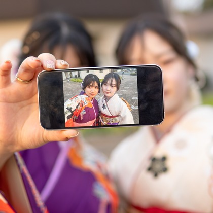 中村雅樹が出張撮影した記念写真, 植物, お宮参りが写った成人式撮影の写真