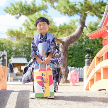 高夏写真店が出張撮影した記念写真, 家族写真, 七五三衣装が写った七五三フォトの写真