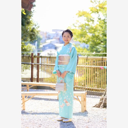 出張撮影　FotoMatograph　間藤　恒が出張撮影したモロオカクマノ神社, ドレス, ストリートファッションなどが写った「20.10.26-横山様　熊野神社」の家族写真