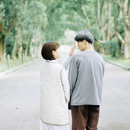 鈴木雅人が出張撮影したかざりや -蒸し餅-, Ichimonjiya Wasuke (Aburi-Mochi), ネクタイなどが写った「ファミリー/ウェディング」の家族写真