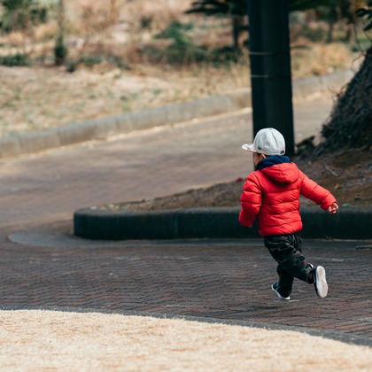 株式会社GESPが出張撮影したフラッシュ撮影, ジェスチャー, ショルダーが写った旅行先の記念撮影の写真