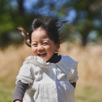 秋山諒輔が撮影したウェディングや家族、ビジネスの写真