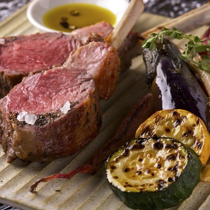 クマが撮影したウェディングや家族、ビジネスの写真