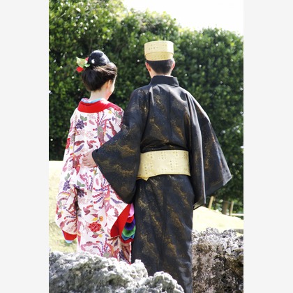 琉球幻想写真ウェディングフォト沖縄が撮影したウェディングや家族、ビジネスの写真