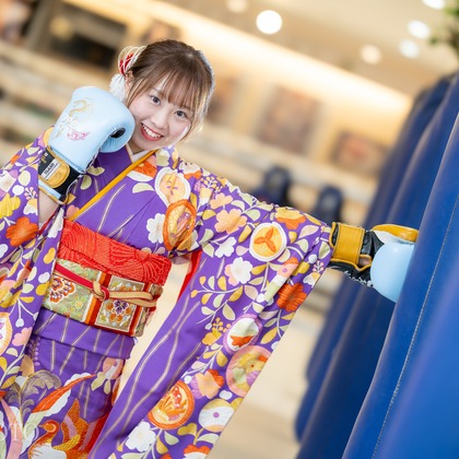 大森光太郎・K-PHOTOが出張撮影したYokohama Ukai-Tei, バトリョハウス, スポーツ会場などが写った「成人式撮影」の家族写真