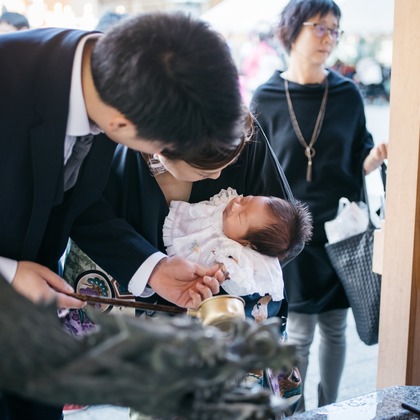 植村由理が出張撮影した「お宮参り　＠水天宮」の家族写真