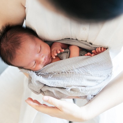 シコロハルナが撮影したニューボーンフォト/家族写真の出張撮影の写真