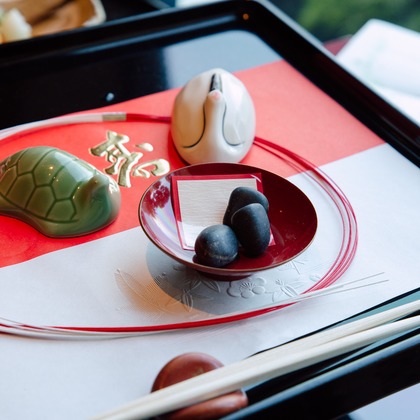 NAGASHIMA Photographyが出張撮影した「お食い初め＠椿山荘」の家族写真