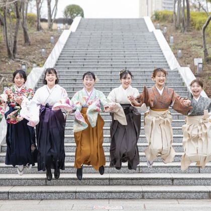 山下　剛が出張撮影した「卒業フォト」の家族写真