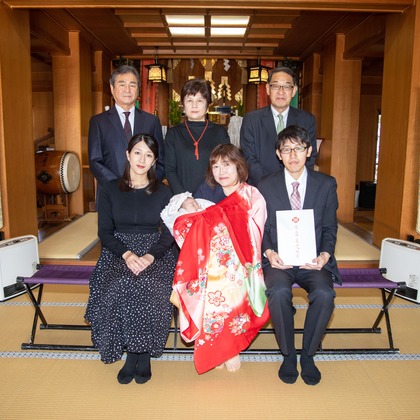 岩坪眞一郎が出張撮影した「下関お宮参り」の家族写真