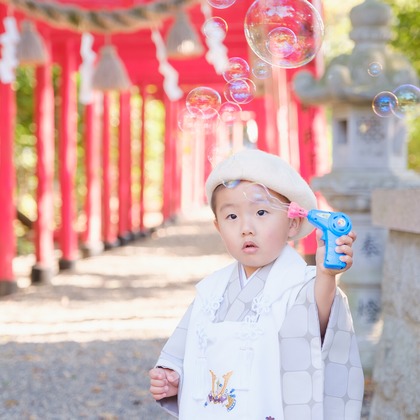 高夏写真店が出張撮影した「七五三の撮影」の家族写真