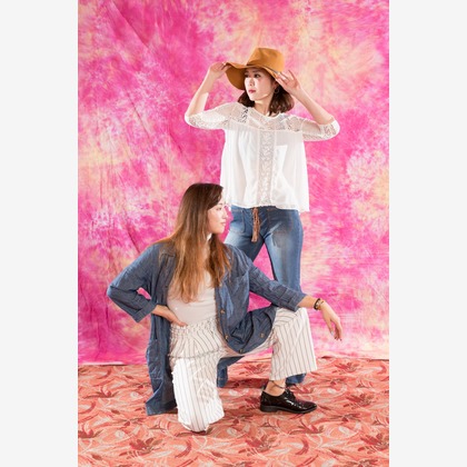 踊るカメラマンAKIRAが撮影したウェディングや家族、ビジネスの写真