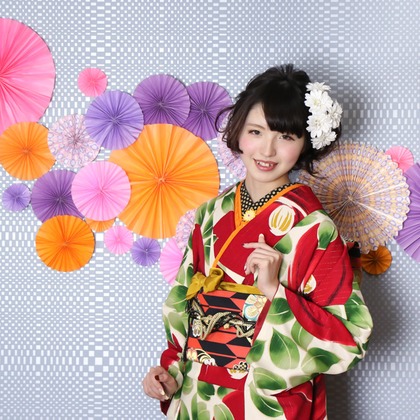 スマイルハンターが出張撮影した家族写真(キッズ,ベビーフォト)などが写った「成人式フォト」の家族写真