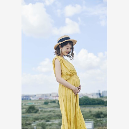 NISHIMURA AKINOBUが出張撮影したストリートファッション, 自然の中の人々, ジョイントなどが写った「初夏のマタニティフォト@二子玉川公園」の家族写真