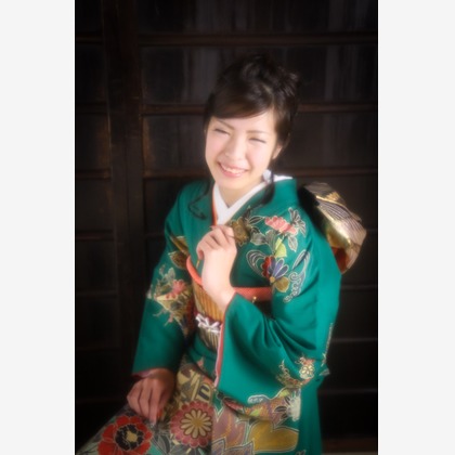 スマイルハンターが出張撮影した家族写真(キッズ,ベビーフォト)などが写った「成人式フォト」の家族写真