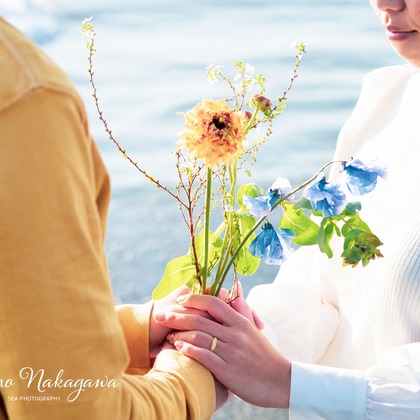 中川彩乃が出張撮影した「ビーチサイドポートレート」の家族写真