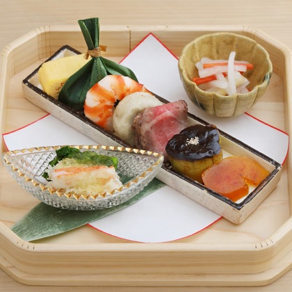 森安　照が撮影したウェディングや家族、ビジネスの写真