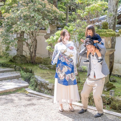 中村雅樹が出張撮影したジェスチャー, 記念写真, お宮参りが写ったお宮参りの写真
