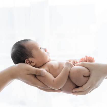 ウィリアムズ　侑依が撮影したニューボーンフォトの写真