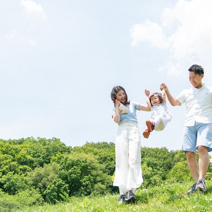 合同会社優希photoが出張撮影した成人式, 落葉, 着物が写った家族写真の出張撮影の写真