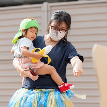 T.Matsumuraが出張撮影した甘いひよこ, 鍛冶池キャンプ場, ローラースポーツなどが写った「運動会（保育園）」の家族写真