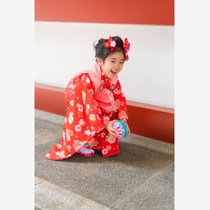 K Graphicsが出張撮影した「3歳女の子の七五三撮影」の家族写真