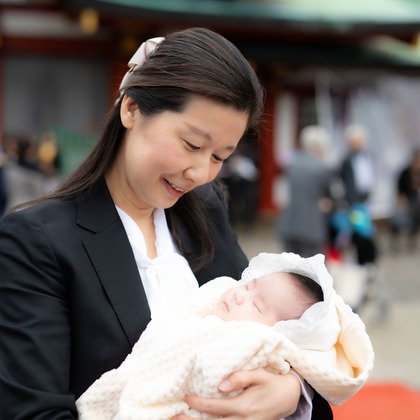 T.Matsumuraが出張撮影した日枝神社, ひえ神社, 日本の建築などが写った「お宮参り＠日枝神社」の家族写真