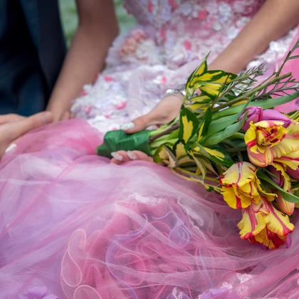 オランダフォトウェディングが撮影した「オランダの名所（風車、チューリップ、運河）での撮影」の写真