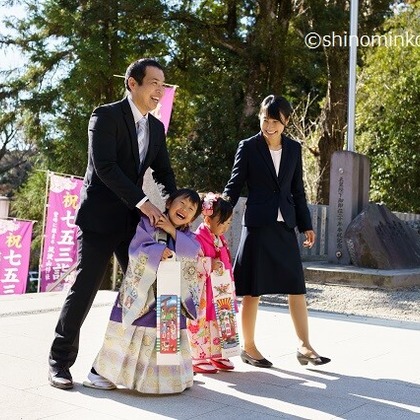 しのみんこフォトが出張撮影した家族写真(キッズ,ベビーフォト)などが写った「七五三フォト」の家族写真